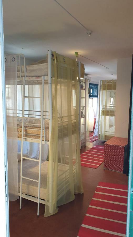 Hostel Wish & *